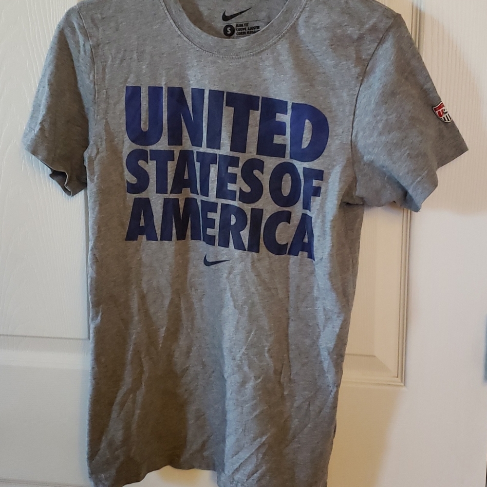 Nike t shirt